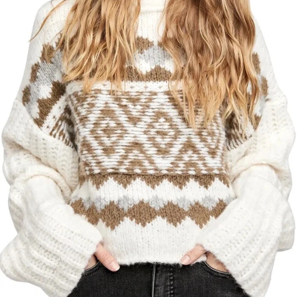 FREE PEOPLE - Cozy Knit Patterned Sweater - White and Brown